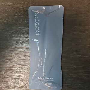 Persona Volumizing Tubing Mascara